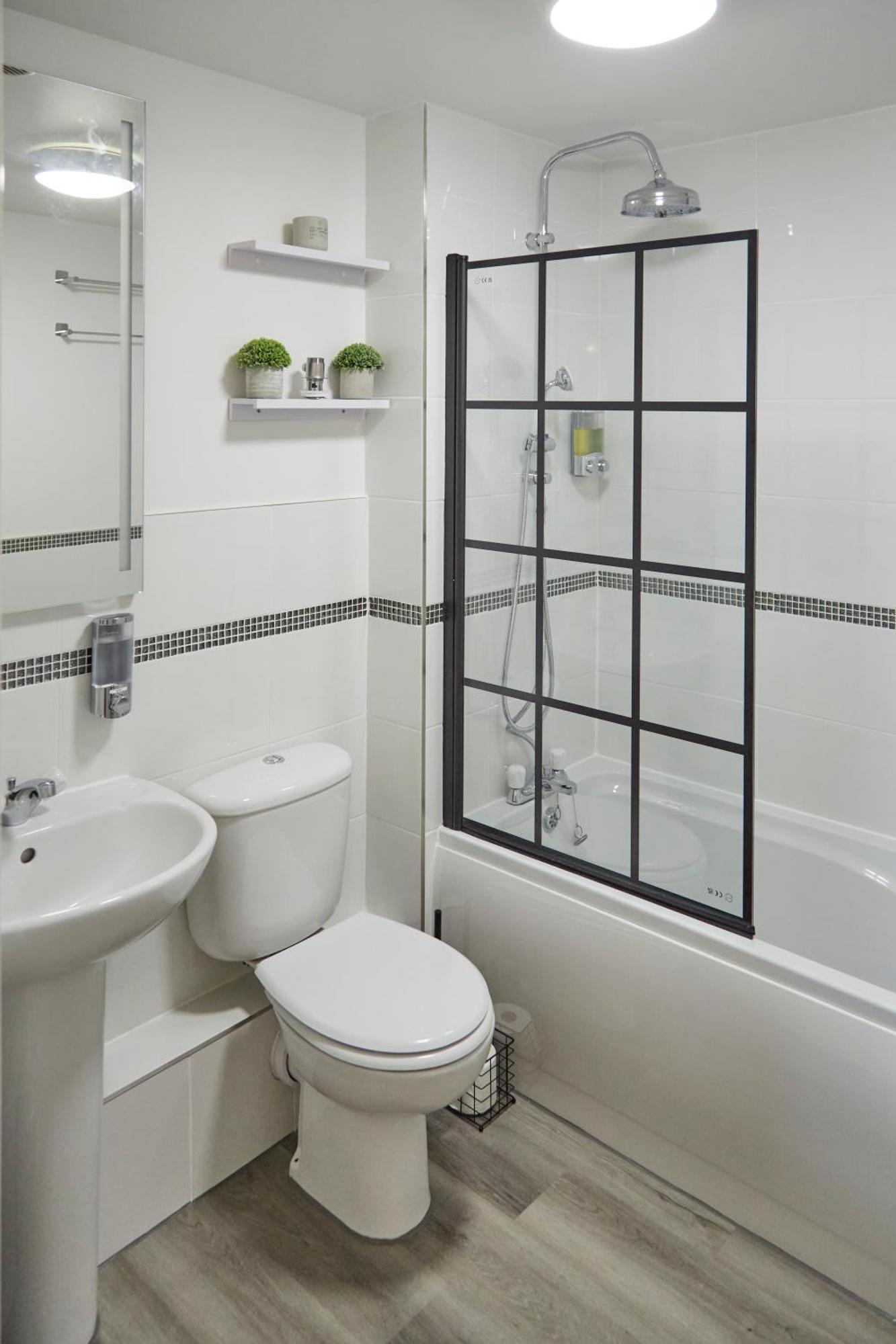 Stylish 2-Bedroom Apartment With Free Parking Halifax Exterior foto